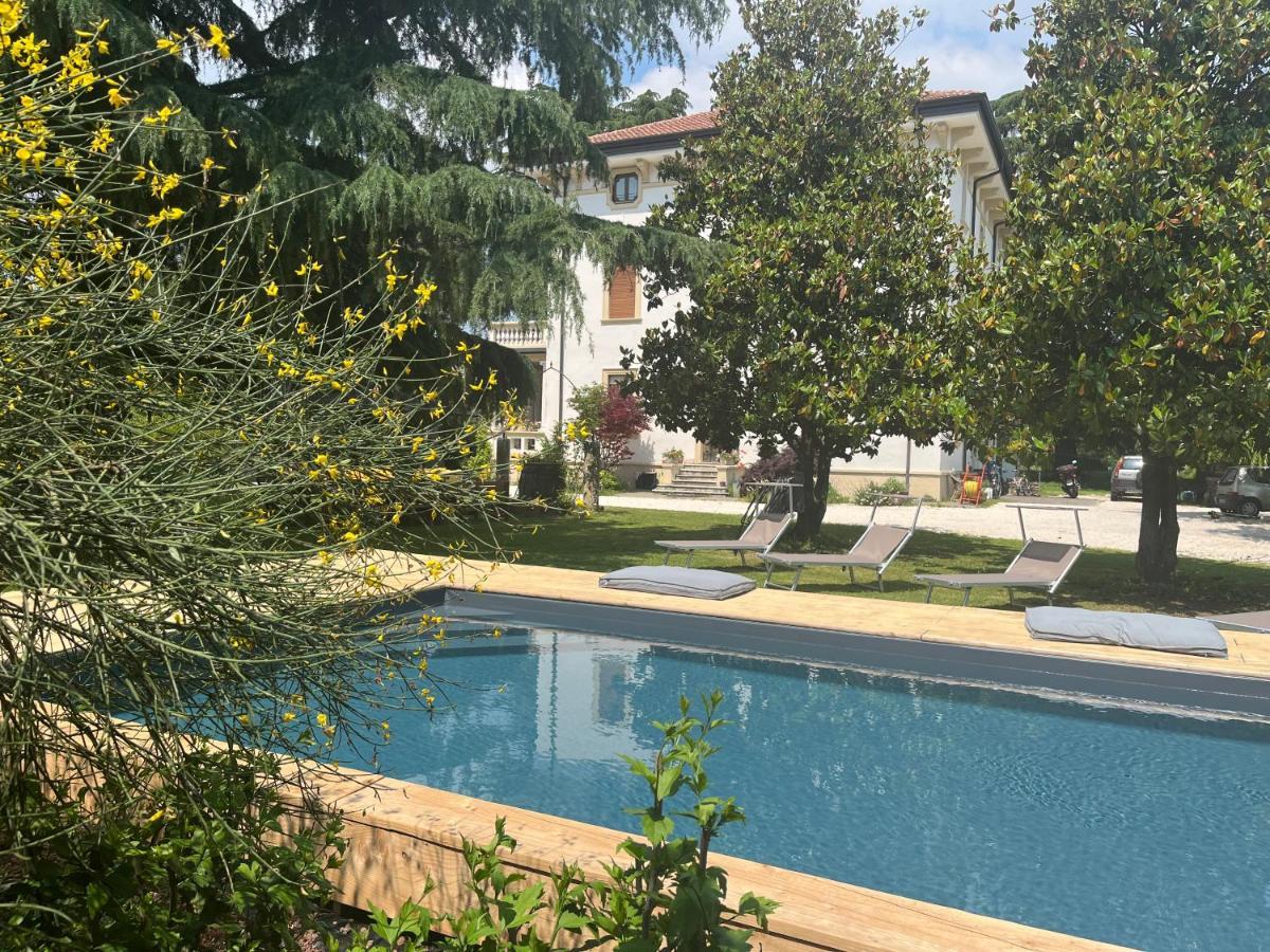 Il Bozzolo Eco Boutique Apartments فاليجيو سول مينشيو المظهر الخارجي الصورة