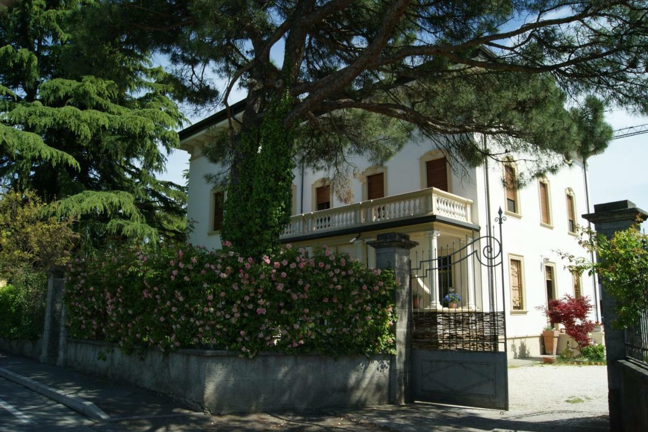 Il Bozzolo Eco Boutique Apartments فاليجيو سول مينشيو المظهر الخارجي الصورة